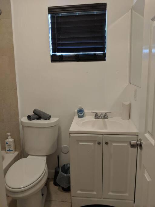 3 Bedroom Miami Home 15 Minutes To The Beach Eksteriør billede